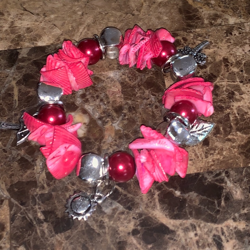 Koral seashell braclet never warn before